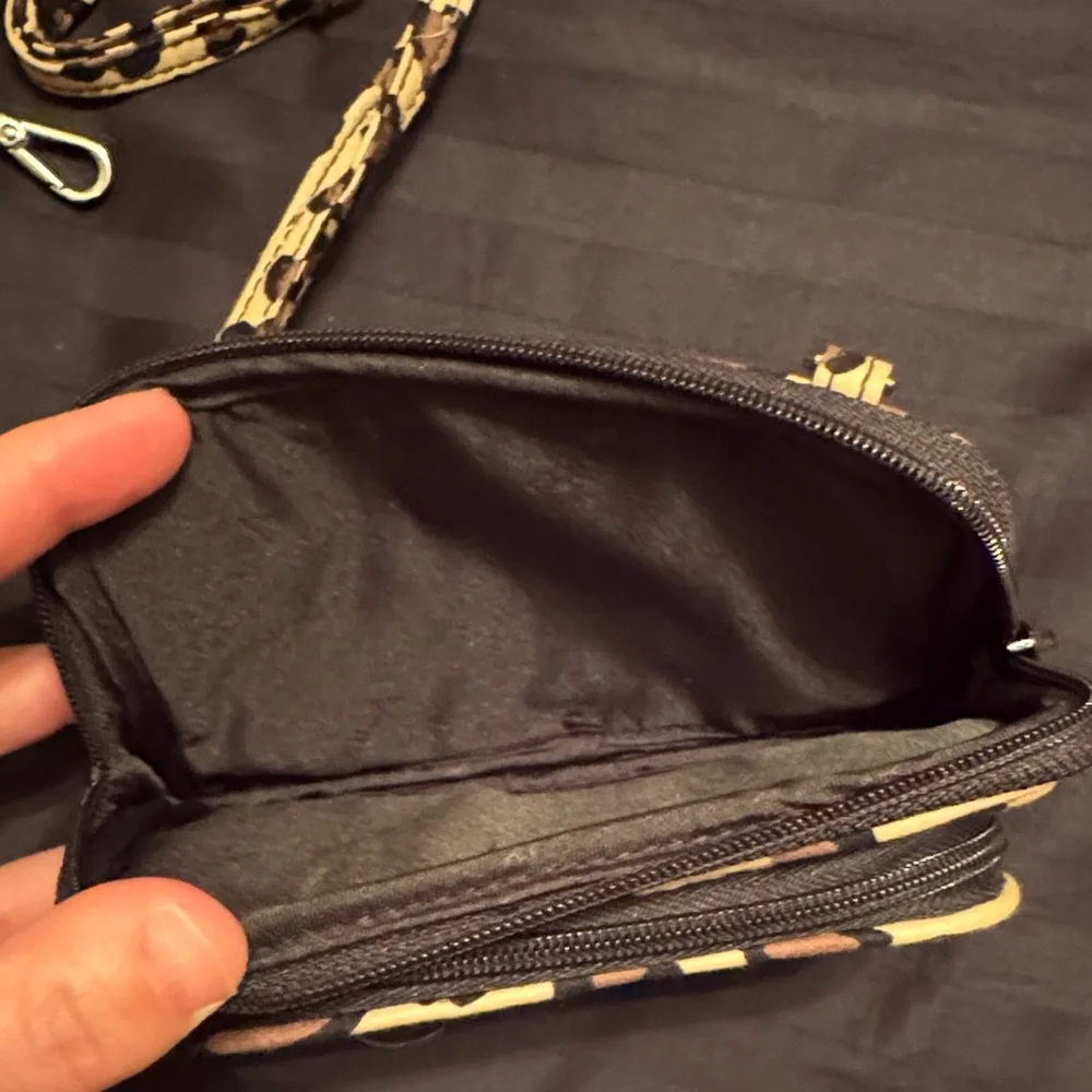 Vera Bradley Leopard Print Wristlet Clutch - Picture 4 of 5